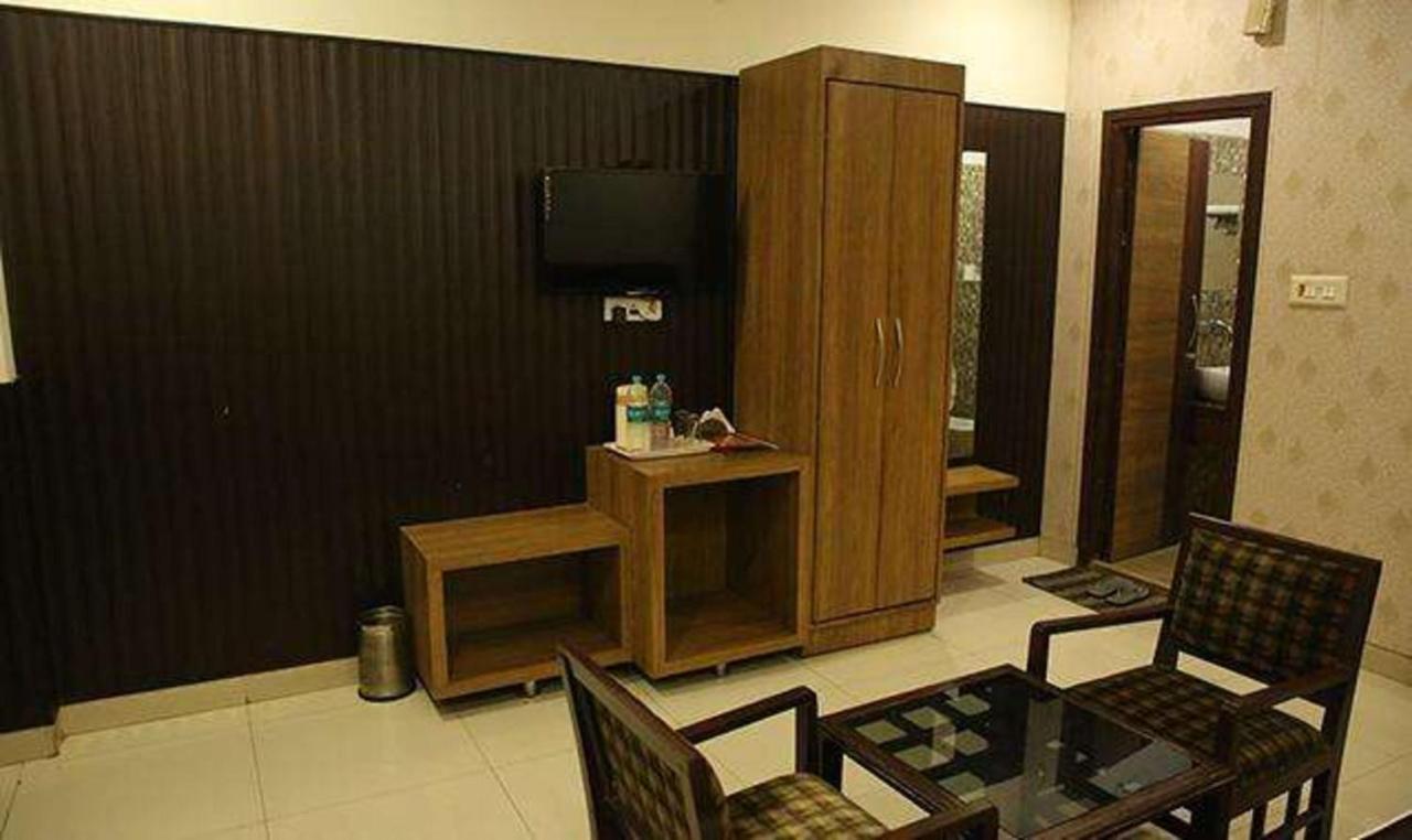 Fabhotel Corbett Inn Rudrapur Exterior foto